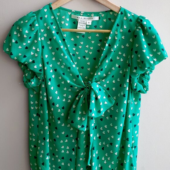 MAX STUDIO Puffy Sleeve Blouse with Bow Detail in Teal Green with Heart Print - Picture 2 of 15